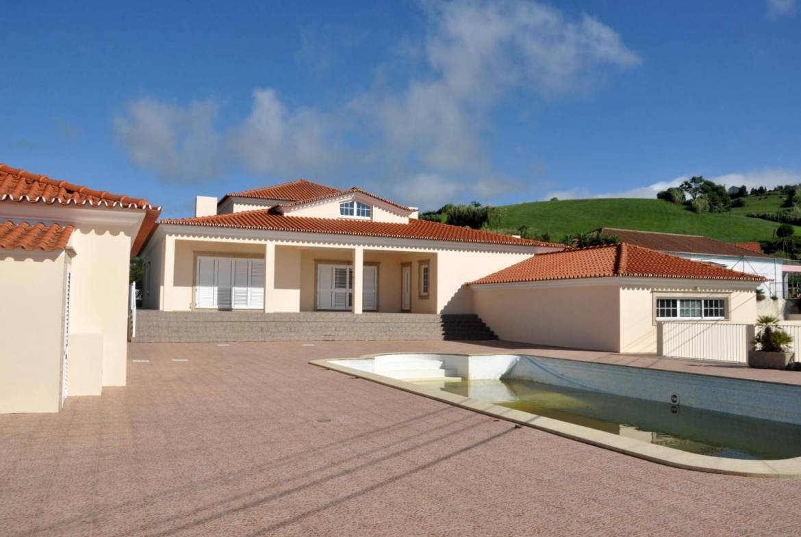 Luxury_Villa_sale_Faial