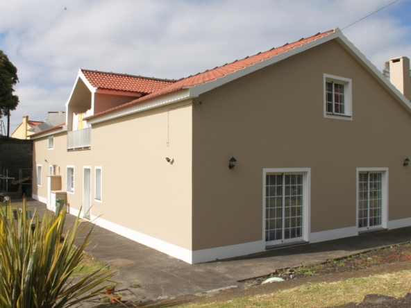 Large modern house view Faial
