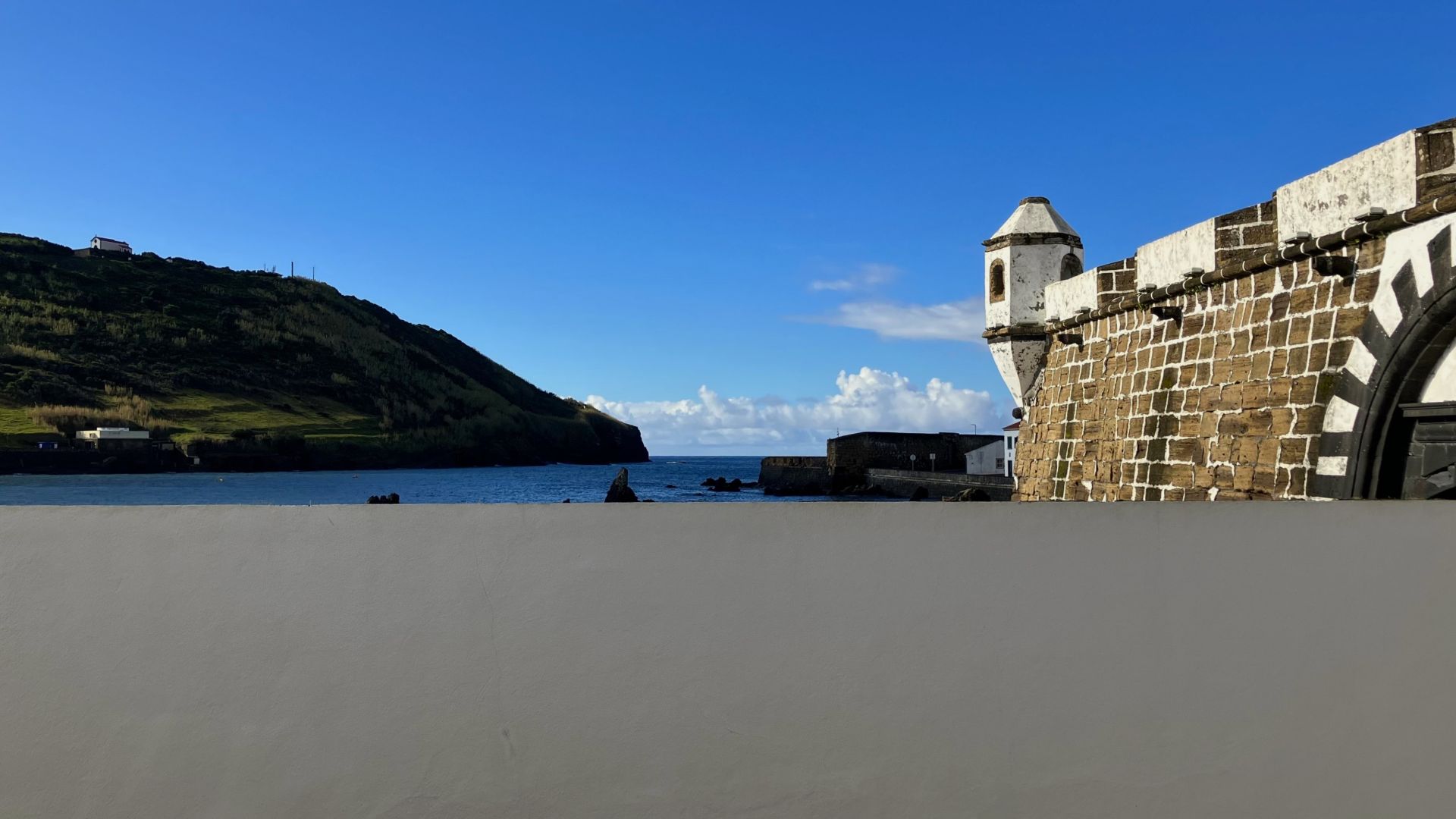 seaside family house azores